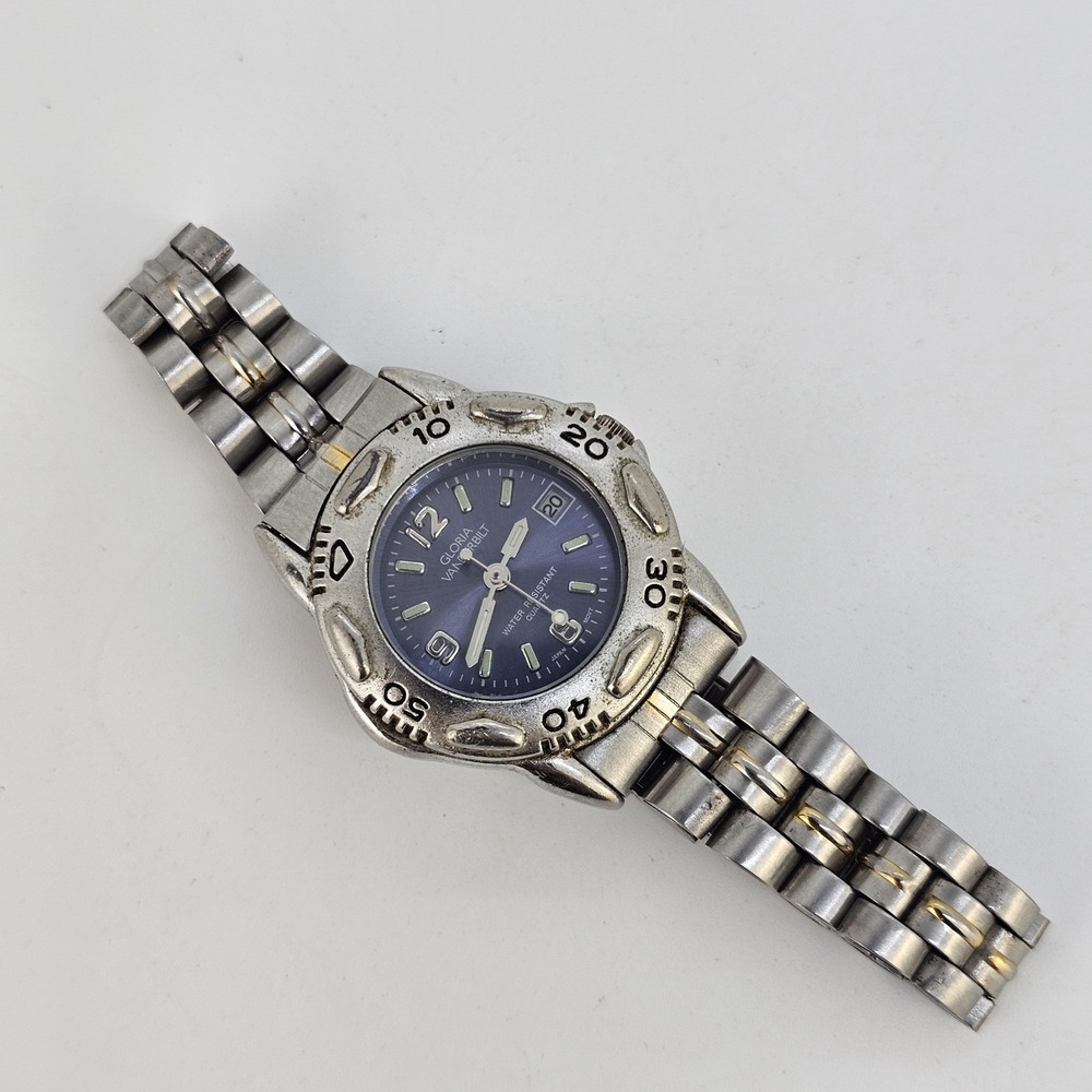 Gloria Vanderbilt Women Watch 28MM Blue Dial Date Gray Bracelet 6.5" New Battery